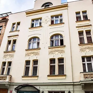 Hotel Sunflower Prag